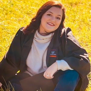 Meet your Posher, Jennifer